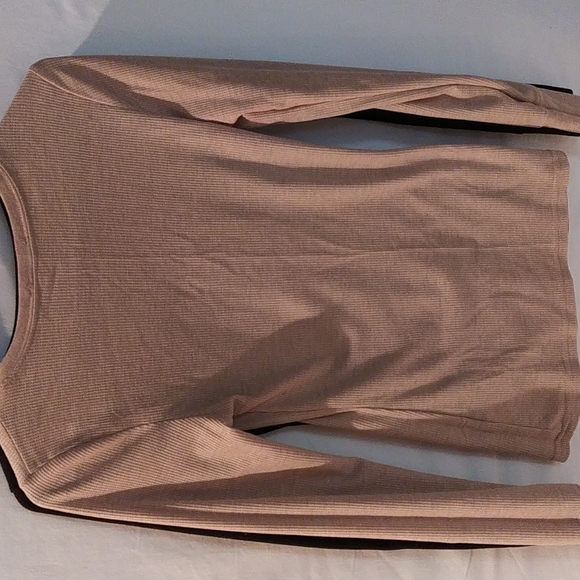 ( 2 ) Thermal Shirts - Picture 5 of 6